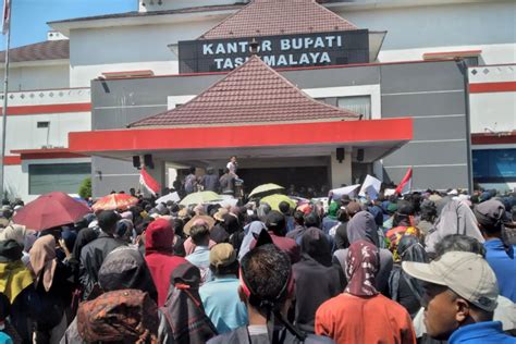 Belasan Tahun Dibiarkan Rusak Ratusan Warga Dua Desa Di Kec