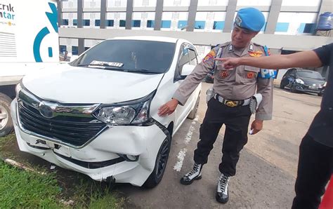 Viral Video Oknum Polisi Tembak Dan Tusuk Debt Collector Di Parkiran