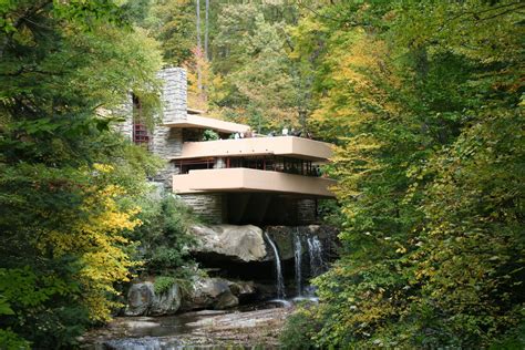 Where Has Ron Roamed?: Fallingwater House