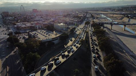 Realizan Operativos Para Agilizar El Flujo Vehicular En Zonas Con Denso