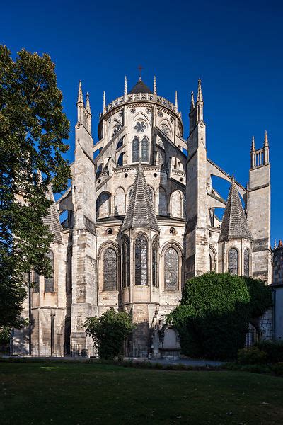 Phototh Que Arnaud Frich Chevet De La Cath Drale De Bourges Photo