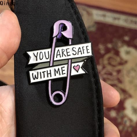 Purple Paper Clip Enamel Pin Little Heart Brooch Badges You Are Safe With Me Lapel Pin Creative