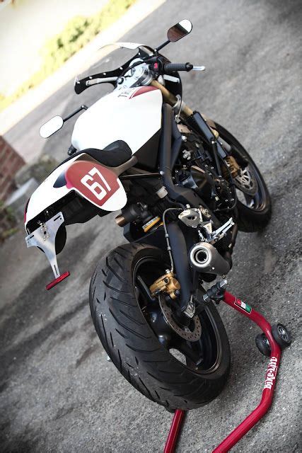 Street Triple CR Hanse Qustom Triumph Street Triple Cafe Racer