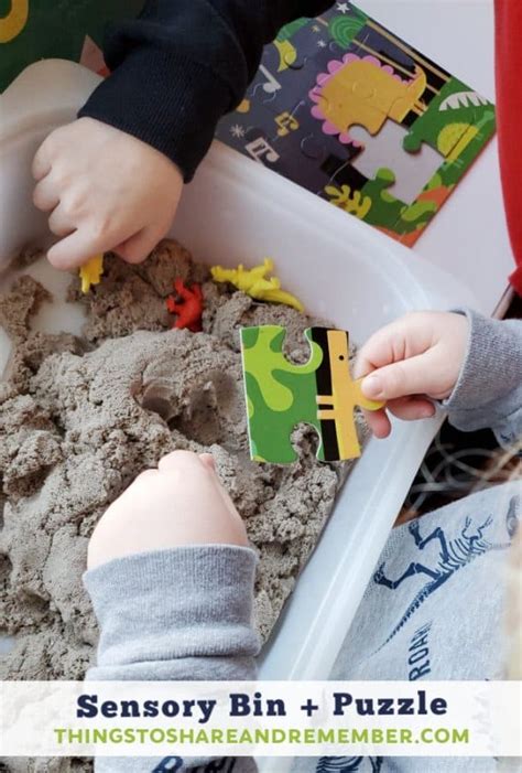 Simple Sensory Bin + Puzzle Play Activity for Preschoolers » Things to ...