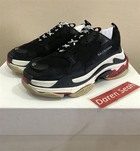 woman man balenciaga triple  trainer  sneakers shoes