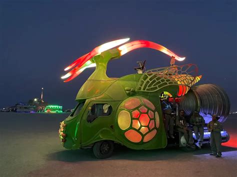 Unveiling The Playas Marvels A Burning Man Art Car Show Edmtunes