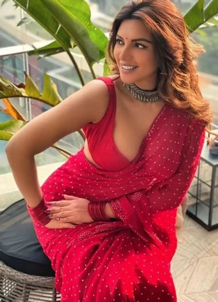 Shama Sikander Hot And Glamorous Pics In Red Saree