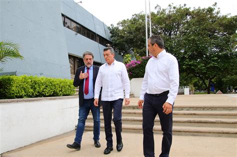 Rutilio Escandón Asiste al Primer Informe de Actividades del Rector de