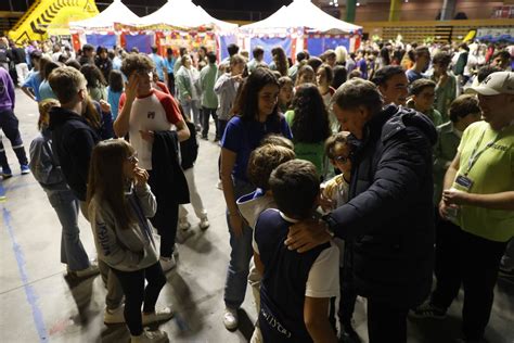 Las Im Genes Del Encuentro Juvenil En El Multiusos S Nchez Para So La