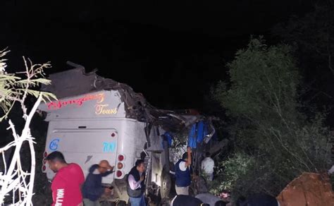 Accidente De Autobús En Carretera De Oaxaca Deja Dos Muertos Y Más De