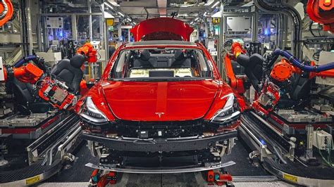 8 Reasons Why Tesla Became The Worlds Most Valuable Car Company