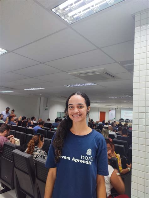 Estudante Vitória Instituto Federal da Paraiba IFPB