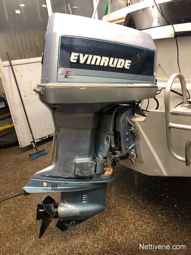 Evinrude V4 VRO Moottori 1985 Kruunupyy Nettivene