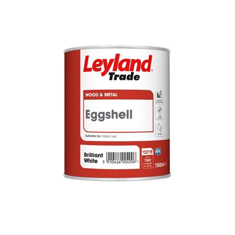 Leyland Trade White Eggshell Paint 750ml C W Berry