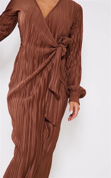 Chocolate Plisse Long Sleeve Wrap Midi Dress Prettylittlething