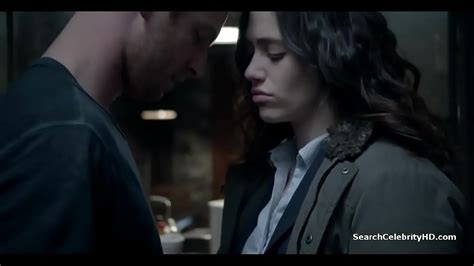 Linda Chica En Serie De Tv XVIDEOS