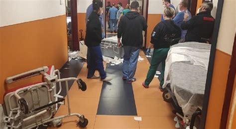 Perde La Testa E Sfascia Tutto Al Pronto Soccorso Maxi Danni Da 50 000