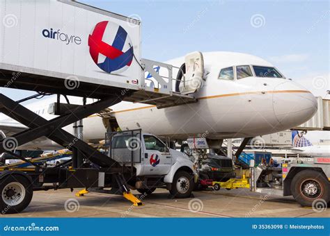 Airfayre Catering For United Airlines Editorial Stock Photo Image Of