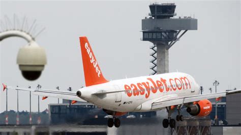 Easyjet Verkauft Teil Seiner Flugzeuge Und Least Sie Zur Ck