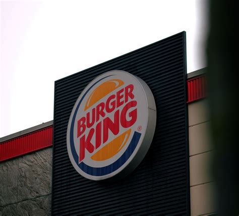 Depois De Pol Mica Burger King Muda Nome Do Whopper Costela