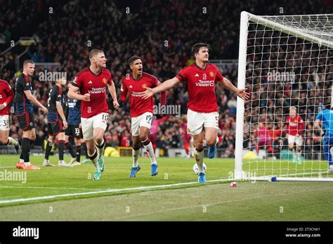 Harry Maguire Del Manchester United Celebra Il Primo Gol Della Squadra