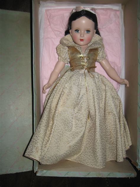 Madame Alexander Snow White Doll All Original Mint In Box Beautiful Madame Alexander Dolls