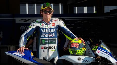 Biografi Pembalap Motogp Valentino Rossi