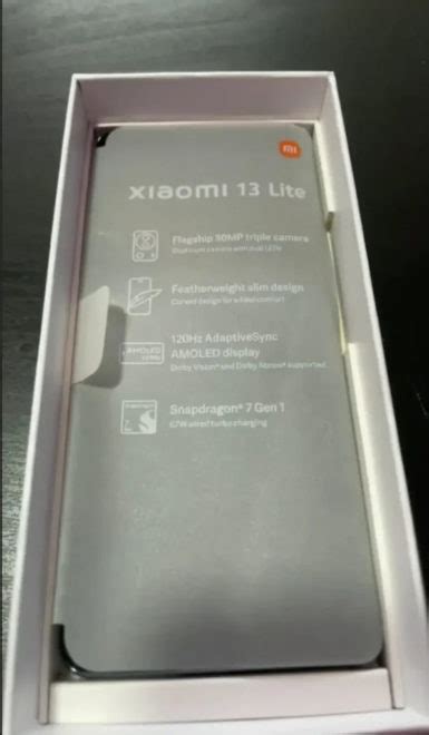 A Leaked Unboxing Video Of The Expected Xiaomi Lite Reveals All The