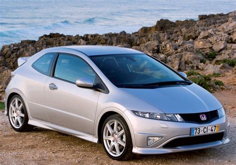 Honda Civic Viii Fk Fn Recenzia A Sk Senosti Autorubik