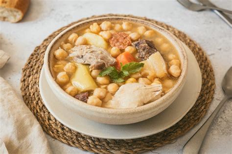 Puchero andaluz Receta de cocina fácil y casera en Bon Viveur