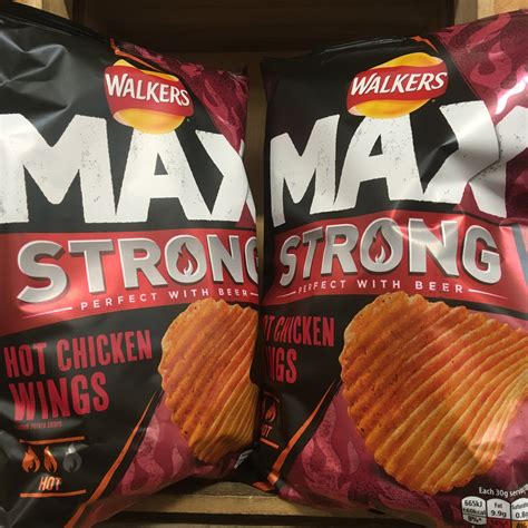 4x Walkers Max Strong Hot Chicken Wings Crisps Share Bags 4x150g