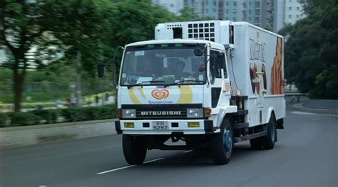 IMCDb org Mitsubishi Fuso FM in 赤裸特工 Naked Weapon 2002