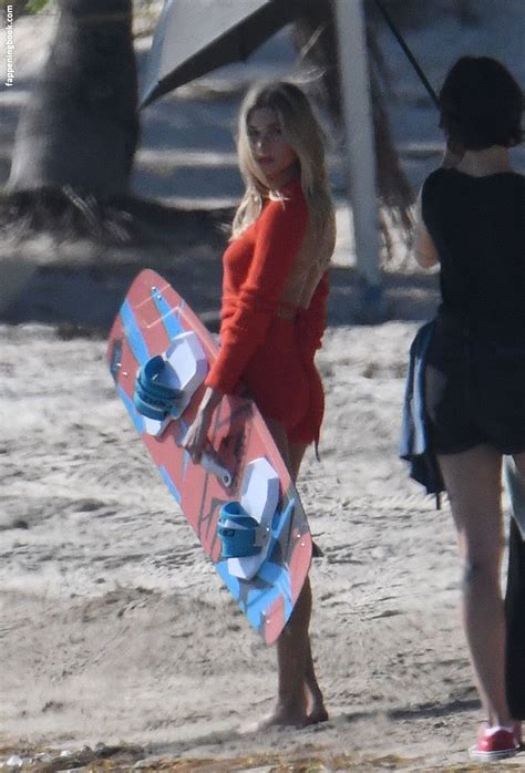 Hailey Baldwin Nude OnlyFans Leaks Fappening Page FappeningBook