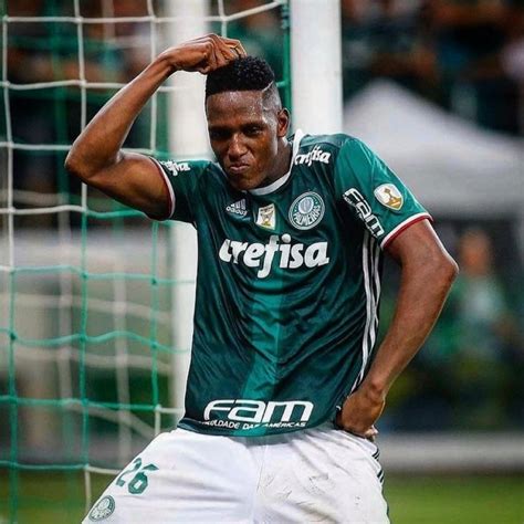 Yerry Mina Negocia Rival No Brasil E Pode Enfrentar Palmeiras Na