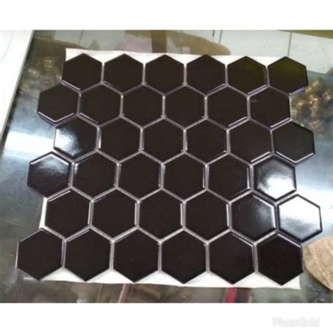 Jual Keramik Mozaik Hexagon Hitam Glossy Uk Cm Shopee Indonesia