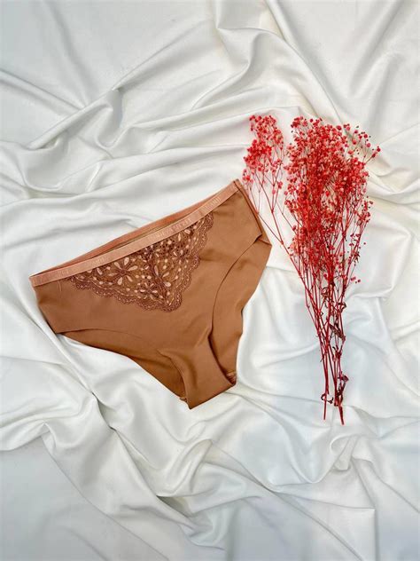 N Dantelli Lazer Kesim Vanilya Secret Bikini Ten