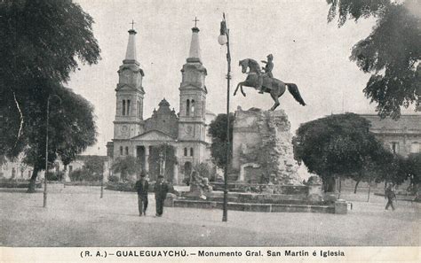 Argentina Gualeguaychu Monumento Gral San Martin E Iglesia Latin