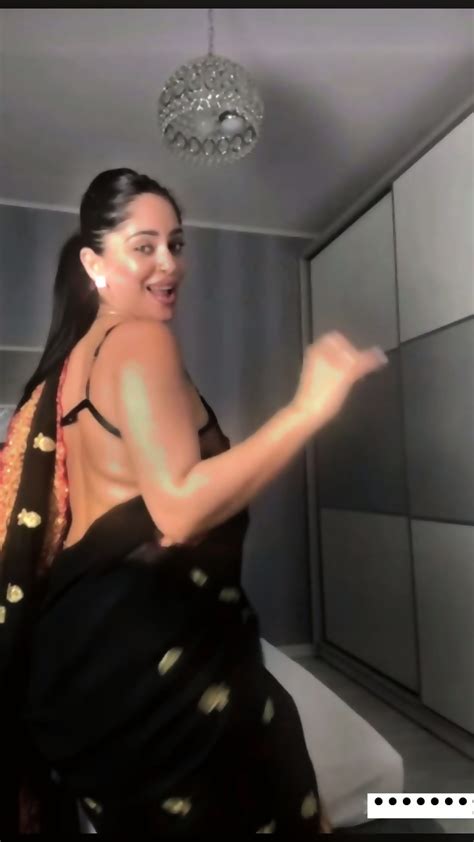 Desi Hot Girl Teasing And Dancing Nude Cam Show Show Gurl