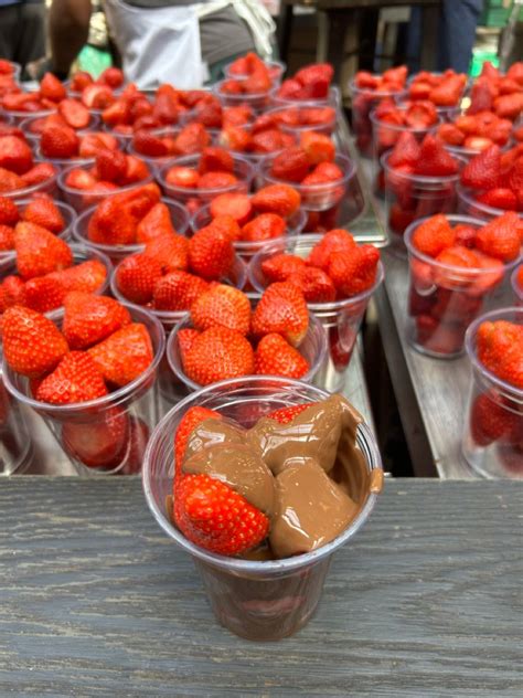 Borough Markets Chocolate Covered Strawberries Yummy Food Pretty