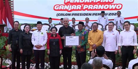 Ganjar Mahfud MD Resmi Daftar Capres Cawapres Ke KPU Limapagi