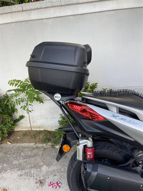 Xmax 300 Givi Box Rack Motorcycles Motorcycle Accessories On Carousell