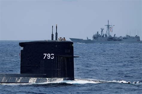 Taiwans Friends Aid Stealthy Submarine Project As China Threat Rises