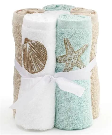 Decorate Your Bathroom With These Beach Themed Accessories