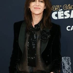 Charlotte Gainsbourg Shows Her Tits And Injured Leg At The Cesar Film Awards Photos