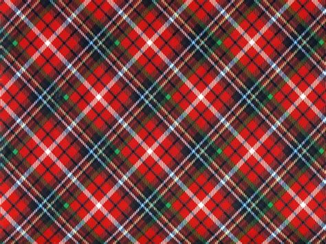 Pack Of 1 Christmas Plaid 30 X 25 Wrapping Paper Roll For Party