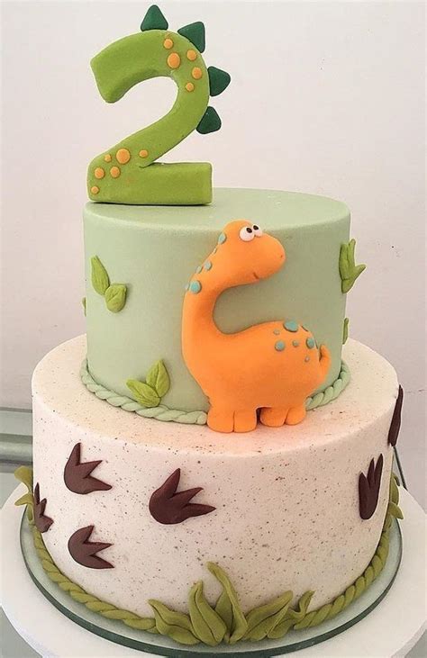 Pin by KAVAERCA on CUMPLEAÑOS DINOSAURIOS Dinosaur birthday cakes