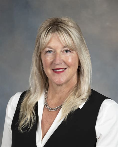 Death Of The Traditional Real Estate Agent: Rise Of The Super Profitable Real Estate Sales Team 6
