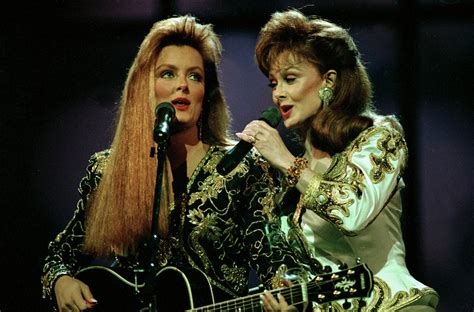 Grandpa Tell Me Bout The Good Old Days The Story Behind The Judds