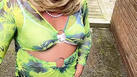 Amateur Transvestiert Kellycd Sexy Milf Samstagnachmittag Fahrt Masturbiert In Sexy Wei Er