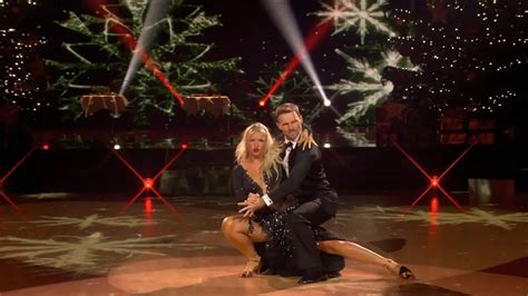 Lets Dance Weihnachtsshow Evelyn Burdecki Und Vadim Garbuzov Mit